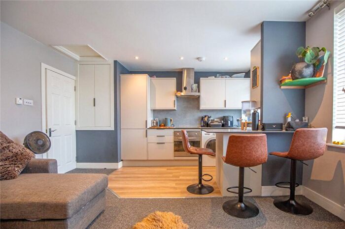 1 Bedroom Apartment For Sale In Dovercourt Road, Bristol, BS7