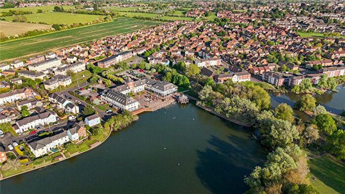 1 Bedroom Apartment For Sale In Whinchat, Aylesbury, Buckinghamshire, HP19