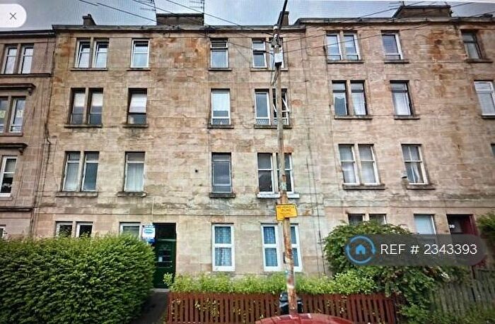 2 Bedroom Flat To Rent In Roslea Drive, Glasgow, G31