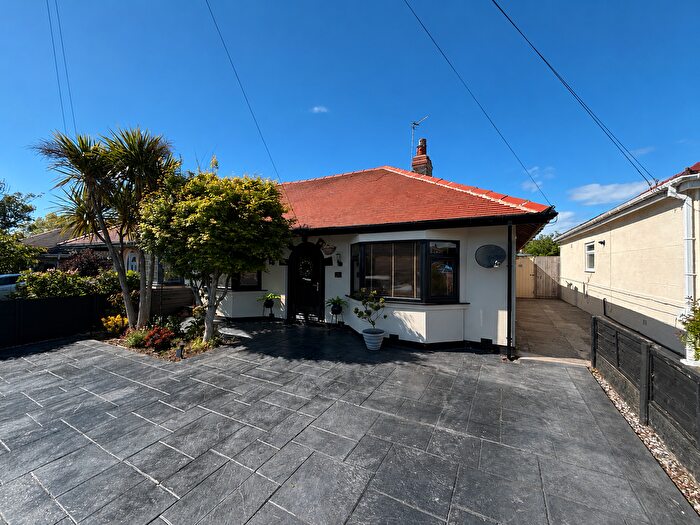 3 Bedroom Bungalow For Sale In Grange Avenue, Thornton, FY5