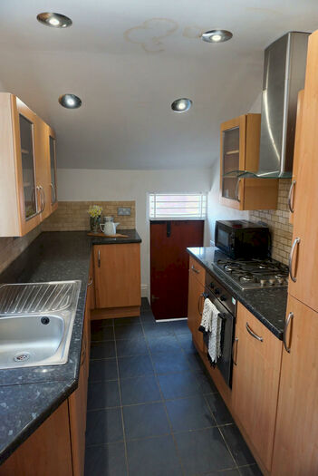 5 Bedroom Maisonette To Rent In Addycombe Terrace, Heaton, NE6