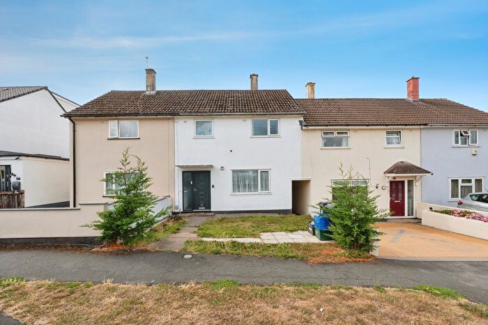 3 Bedroom Terraced House For Sale In Hungerford Gardens, Bristol, BS4