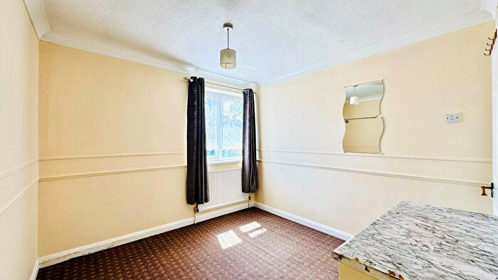 1 Bedroom Terraced House To Rent In Rushdon Close, Grays, RM17