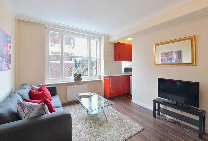 1 Bedroom Flat To Rent In Hill Street, Mayfair, London, W1J
