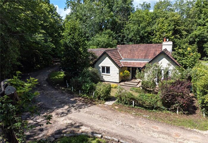 3 Bedroom Bungalow For Sale In Unstead Wood, Peasmarsh, GU3