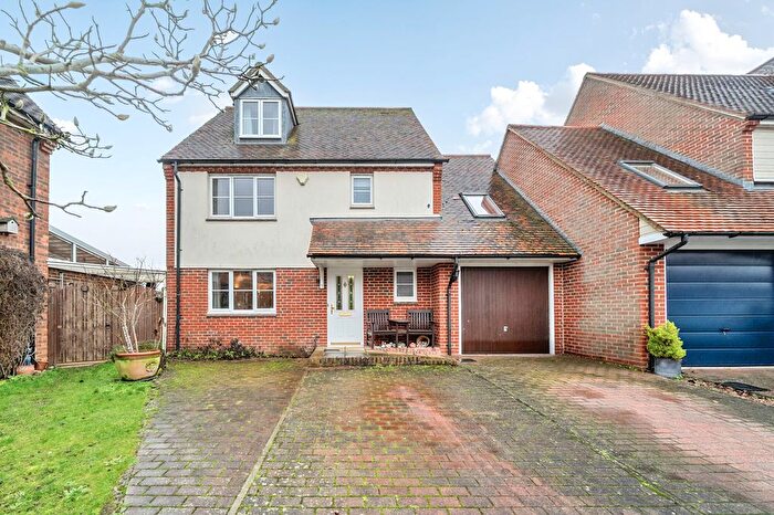 4 Bedroom Detached House For Sale In South Quay, Abingdon, OX14