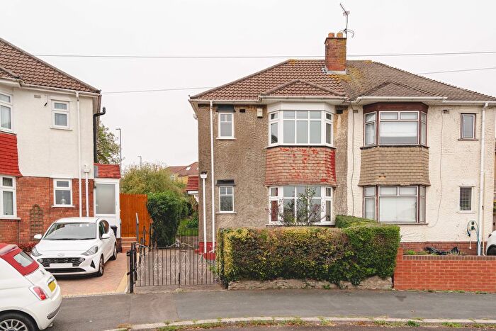 3 Bedroom Semi-Detached House For Sale In Branksome Drive, Filton, Bristol, BS34