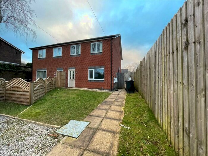 3 Bedroom Semi-Detached House To Rent In Windermere Avenue, Atherton, Manchester, Greater Manchester, M46