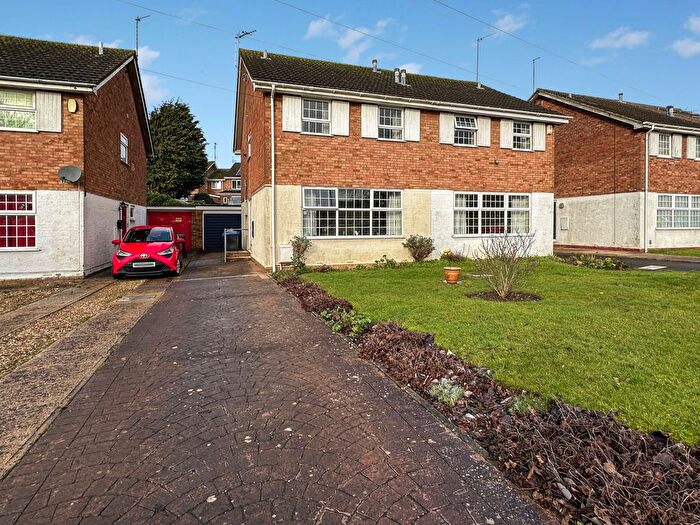 3 Bedroom Semi Detached House For Sale In Spinney Hill Road, Parklands, NN3