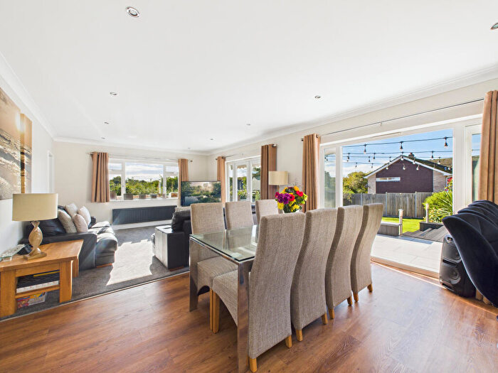 5 Bedroom Detached House For Sale In New Road, Marlow, Buckinghamshire, SL7