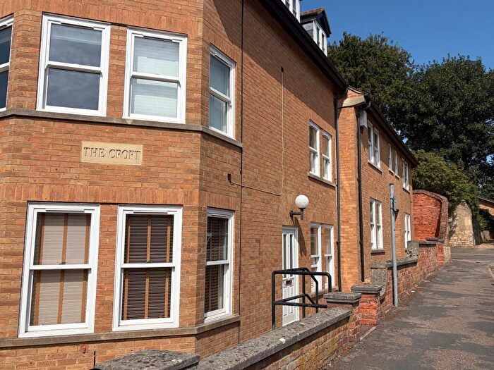 2 Bedroom Flat To Rent In The Croft, Stamford, PE9