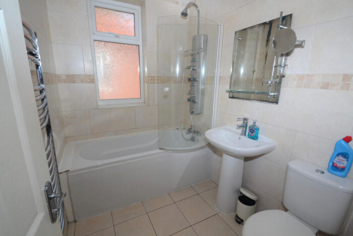 1 Bedroom Terraced House To Rent In HouseShare Kingswood Road, Fallowfield, Manchester, M14