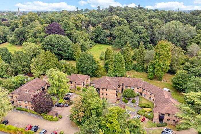 1 Bedroom Retirement Property For Sale In West End Lane, Esher., KT10