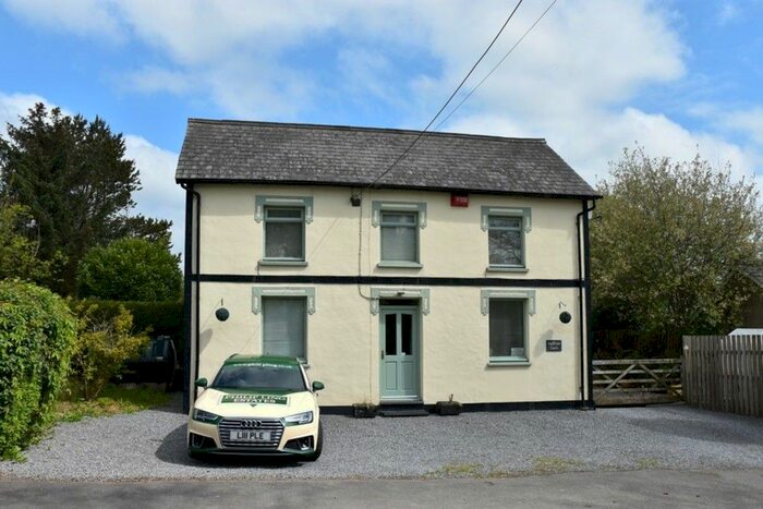 7 Bedroom Property For Sale In Coed Y Bryn, Llandysul, SA44