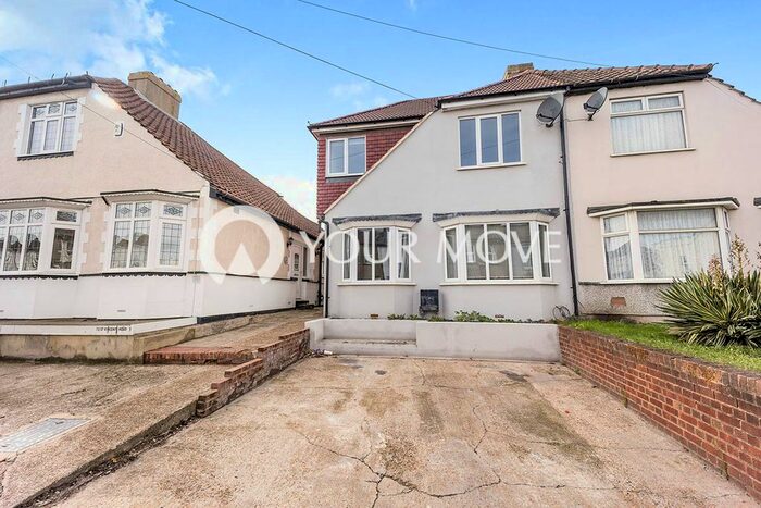 5 Bedroom Detached House To Rent In St. Vincents Road, Dartford, Kent, DA1
