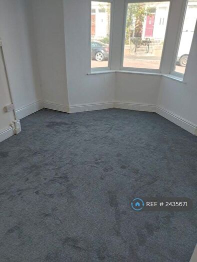 2 Bedroom Flat To Rent In Saltwell Place, Gateshead, NE8