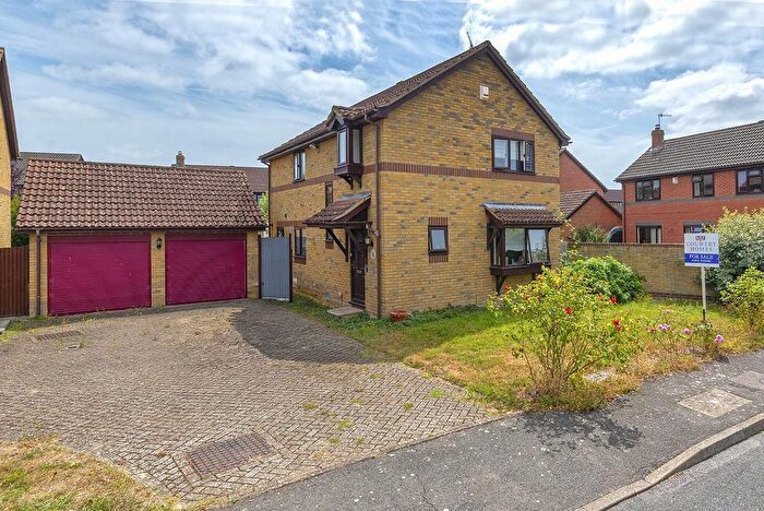 4 Bedroom Detached House For Sale In Linnet Avenue, Paddock Wood, Tonbridge, TN12