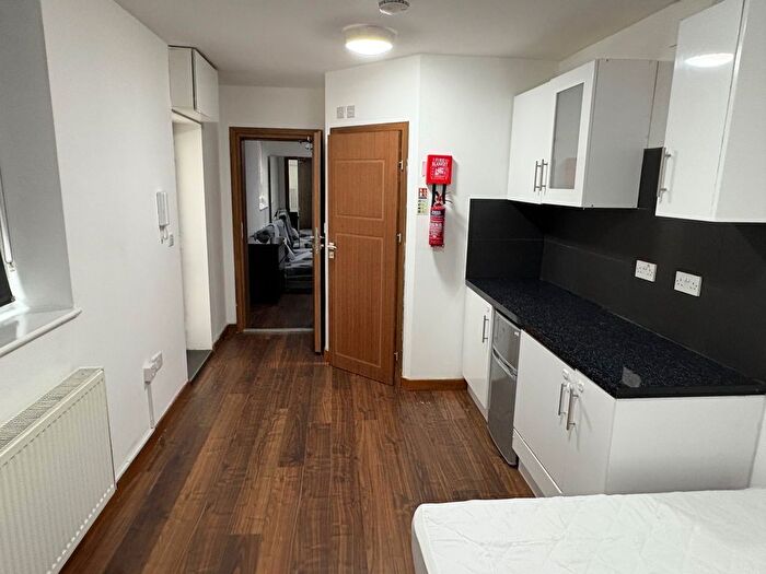 1 Bedroom Flat To Rent In Chalvey Road East, Slough, SL1