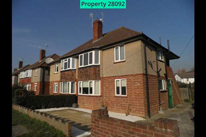 2 Bedroom Maisonette To Rent In Victoria Road, Horley, RH6