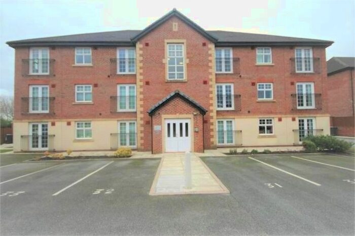 2 Bedroom Flat To Rent In Lytham Close, Great Sankey, Warrington, WA5