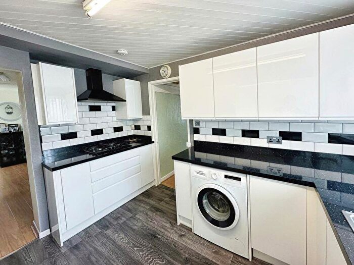4 Bedroom Detached Bungalow For Sale In Mendip Crescent, Bury, BL8