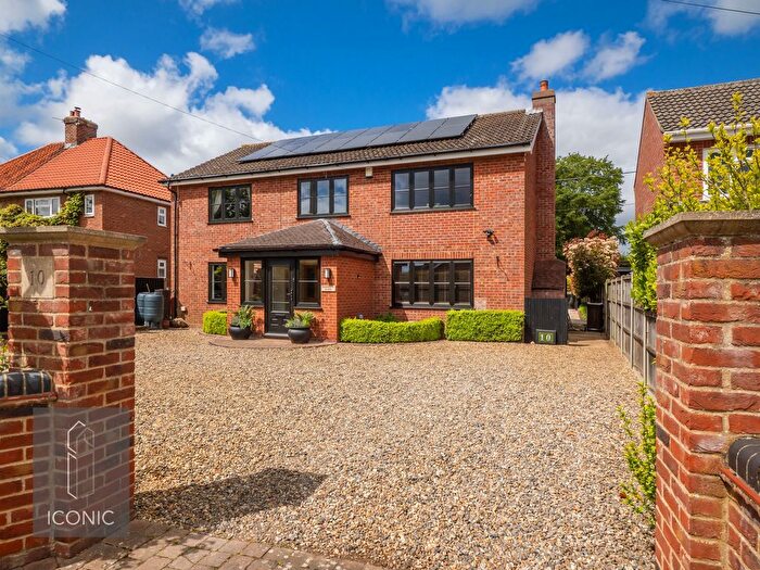 4 Bedroom Detached House For Sale In The Street, Hevingham, Norwich, NR10