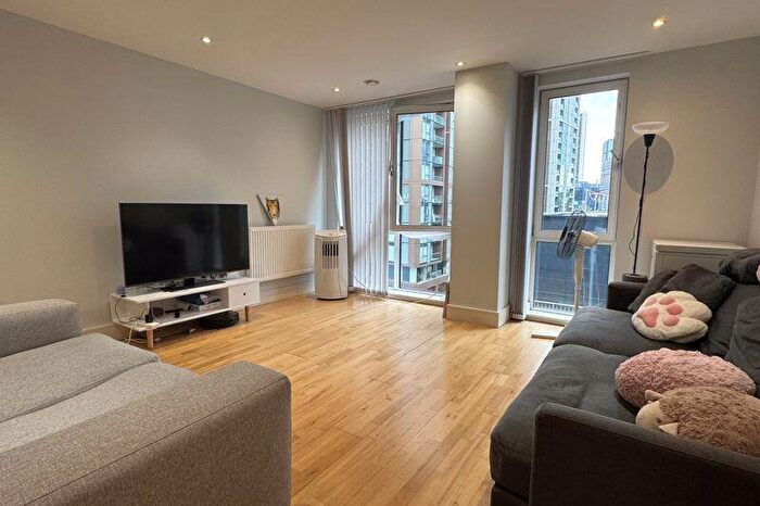 3 Bedroom Flat To Rent In Indescon Square, South Quay, E14