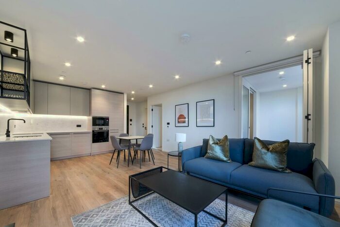 1 Bedroom Apartment To Rent In Curlew House, Poplar Riverside, London, E14