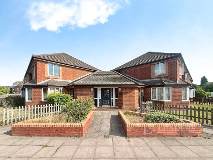 1 Bedroom Apartment For Sale In Lovell Road, Bedford, Bedfordshire, MK42