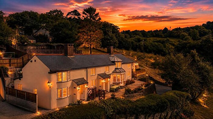 5 Bedroom Property For Sale In The Green, Morcombelake, Bridport, DT6