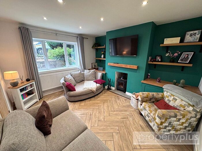 3 Bedroom Semi-detached House For Sale In Tynybryn Road, Tonyrefail, Rhonnda Cynon Taff, CF39