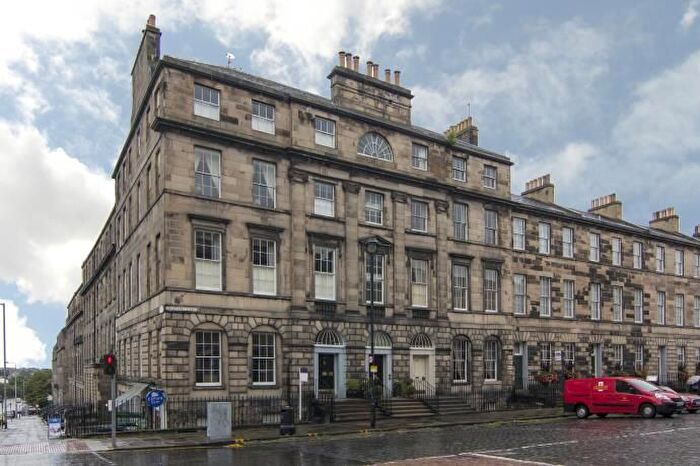 4 Bedroom Flat To Rent In Great King Street, New Town, Edinburgh, EH3