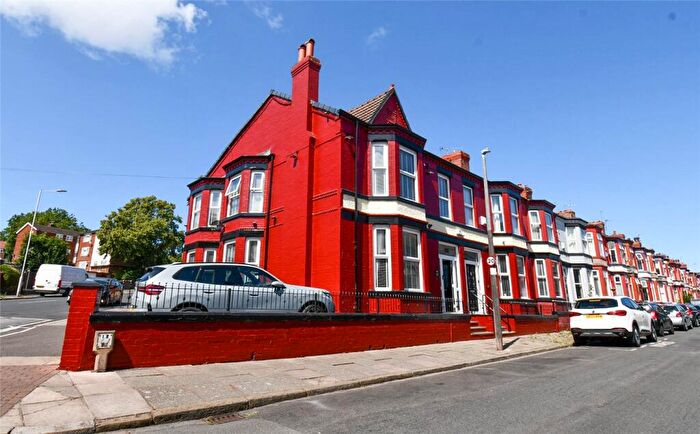 4 Bedroom End Of Terrace House For Sale In Linwood Road, Tranmere, Wirral, CH42