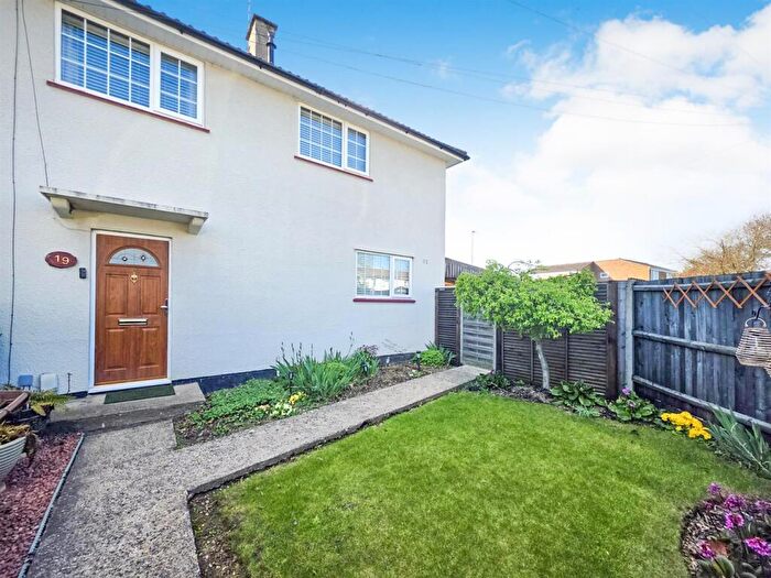 3 Bedroom Semi-Detached House For Sale In Shakespeare Way, Corby, NN17