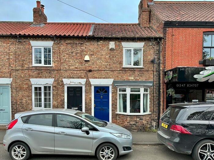 2 Bedroom Terraced House To Rent In Long Street, Easingwold, York, YO61