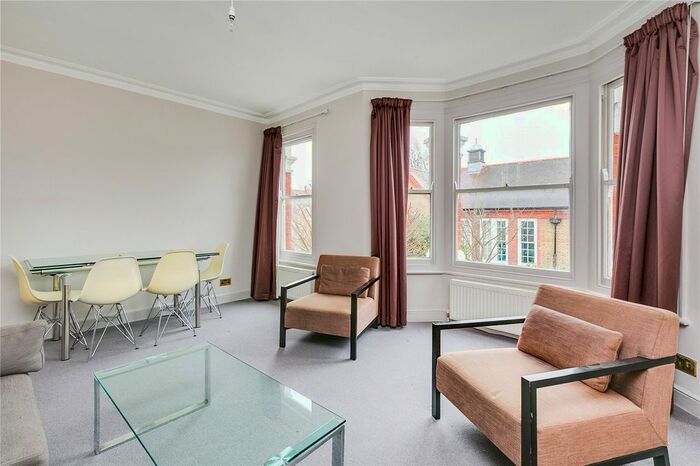3 Bedroom Flat To Rent In Greswell Street, London, SW6