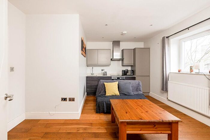 1 Bedroom Flat For Sale In Wilder Street, St Pauls, BS2