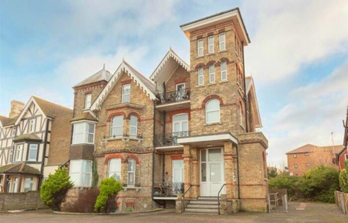 1 Bedroom Apartment To Rent In Sea Road, Westgate-On-Sea, CT8