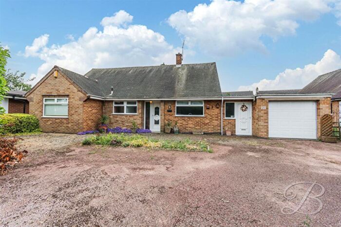 2 Bedroom Detached Bungalow For Sale In Manor Road, Church Warsop, Mansfield, NG20