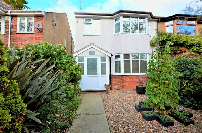 3 Bedroom Semi-Detached House For Sale In Victoria Road, Oulton Broad, NR33