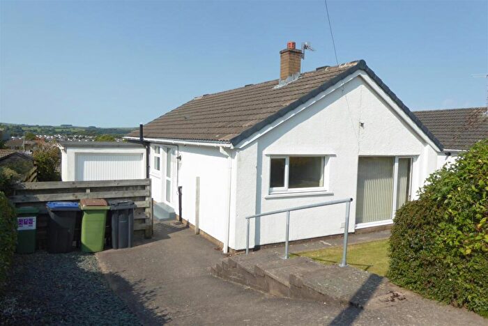2 Bedroom Detached Bungalow To Rent In Briar Bank, Cockermouth, CA13