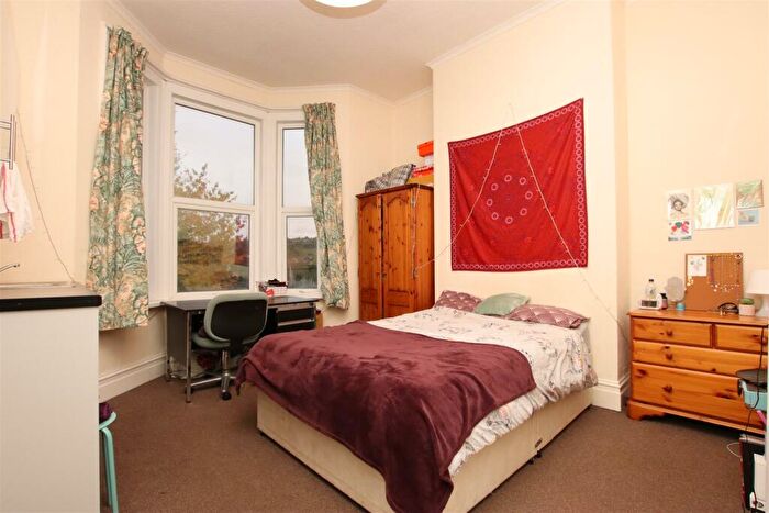 7 Bedroom Terraced House To Rent In Newbridge Road, Bath, BA1