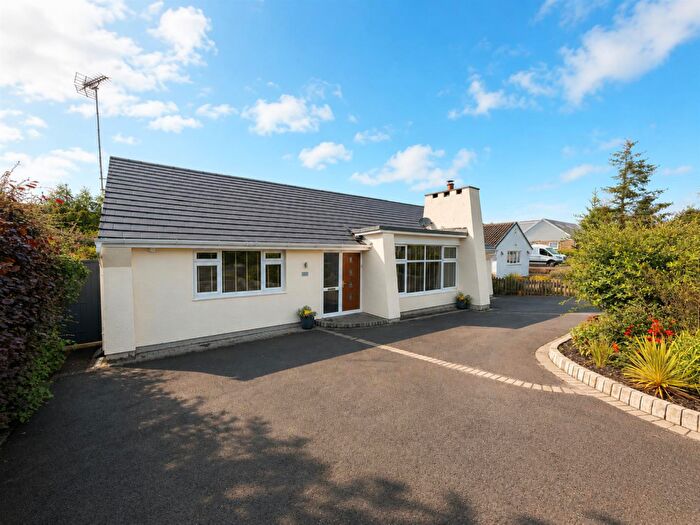 4 Bedroom Detached Bungalow For Sale In Firway, Wirral, CH60