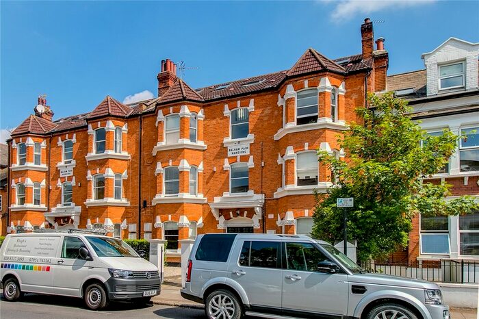 3 Bedroom Flat To Rent In Balham Park Mansions, Balham Park Road, SW12