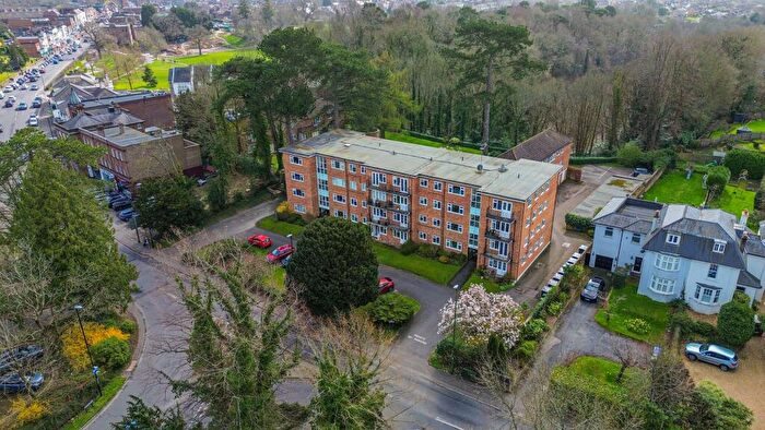 2 Bedroom Apartment For Sale In Muster Court, Haywards Heath, RH16
