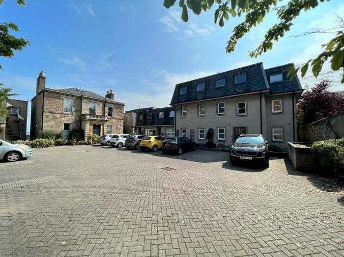 2 Bedroom Flat To Rent In Arran Place, Edinburgh, EH15