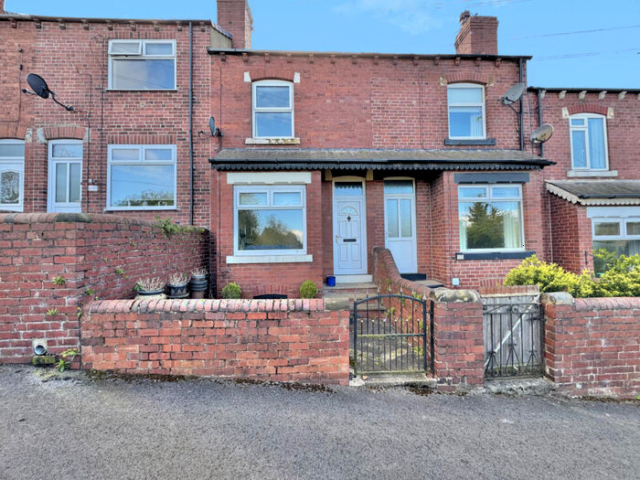 2 Bedroom Terraced House To Rent In East View, Kippax, LS25