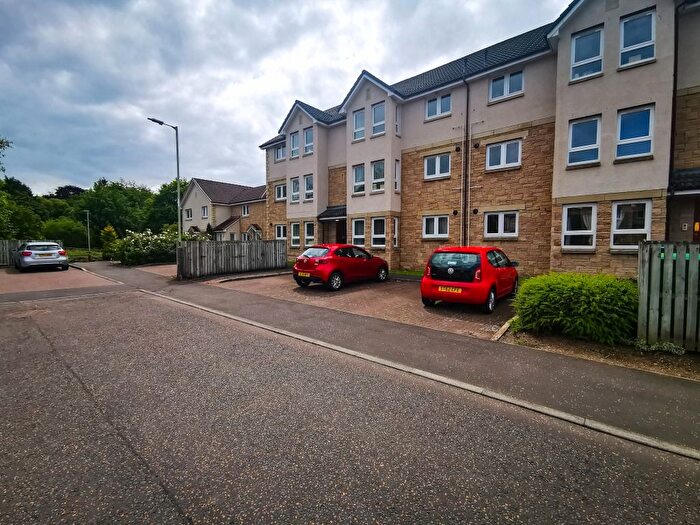 2 Bedroom Flat To Rent In Alastair Soutar Crescent, Invergowrie, Dundee, DD2