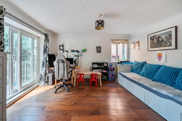 1 Bedroom Apartment For Sale In The Avenue, Beckenham, BR3