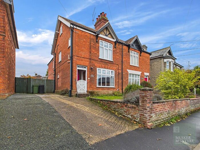 3 Bedroom Semi-Detached House For Sale In London Road, Harleston, IP20